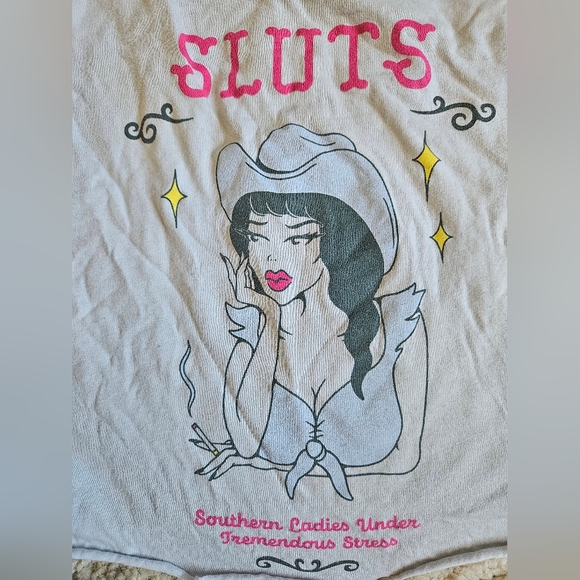 SLUTS Southern Ladies Under Tremendous Stress Feels So Good Women's Crop Top Tee - Picture 2 of 5